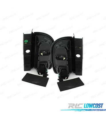FEUX ARRIÈRE DACIA DUSTER 09-17 CARDNA CLIGNOTANTS DYNAMIQUE NOIR FUMÉ